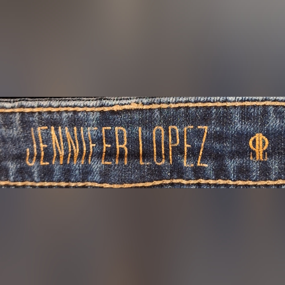 JENNIFER LOPEZ distressed capris Size 14 (36×24) - Picture 8 of 11